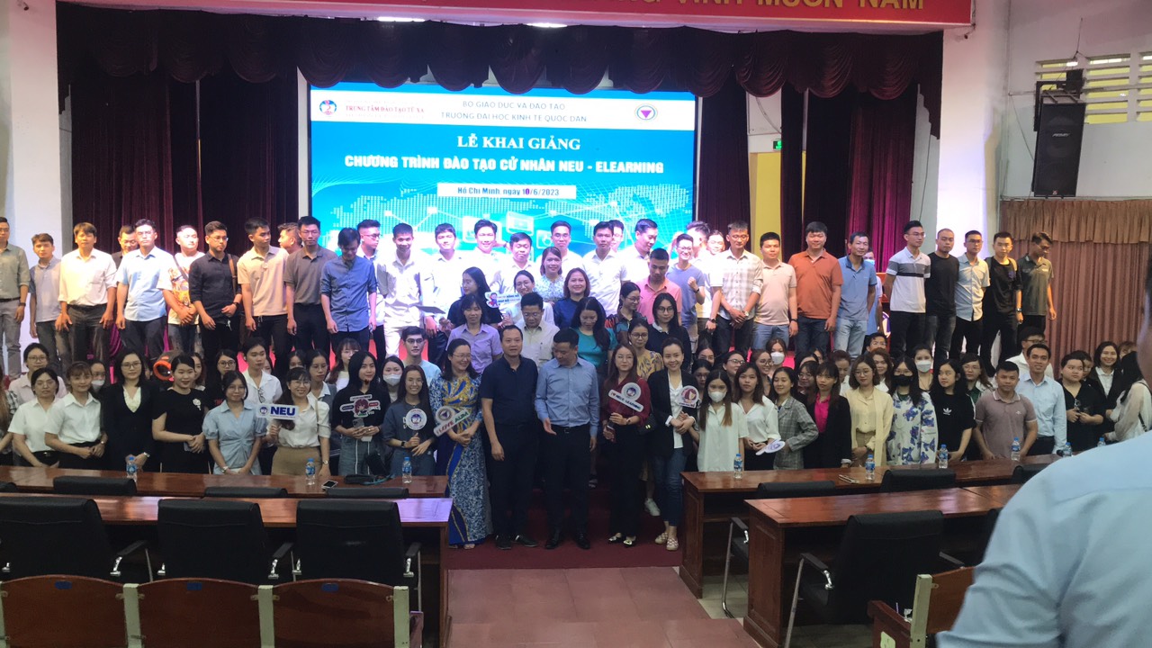 lễ khai giảng eneu hcm