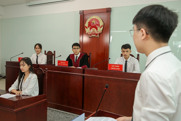 Khám phá ngành luật