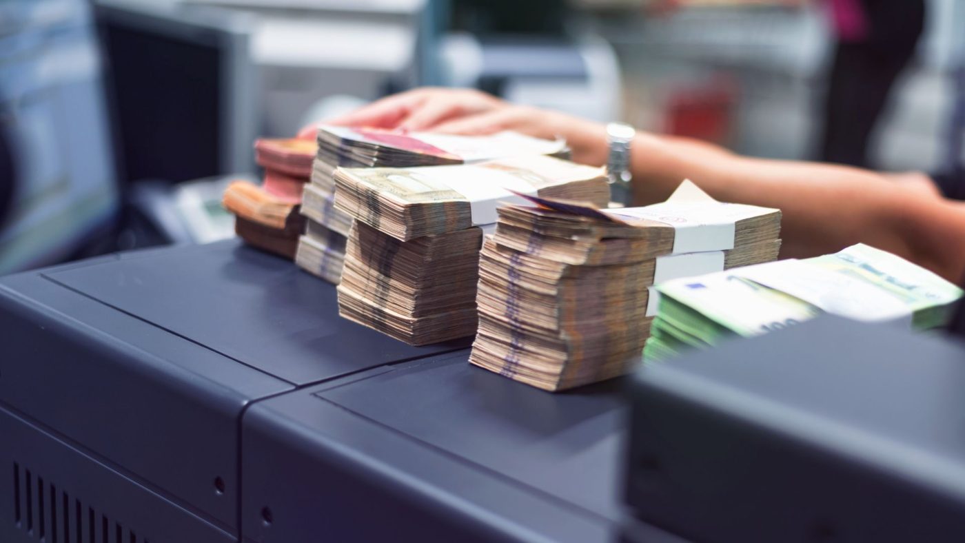 Tạo thói quen tốt trong ngành tài chính ngân hàng