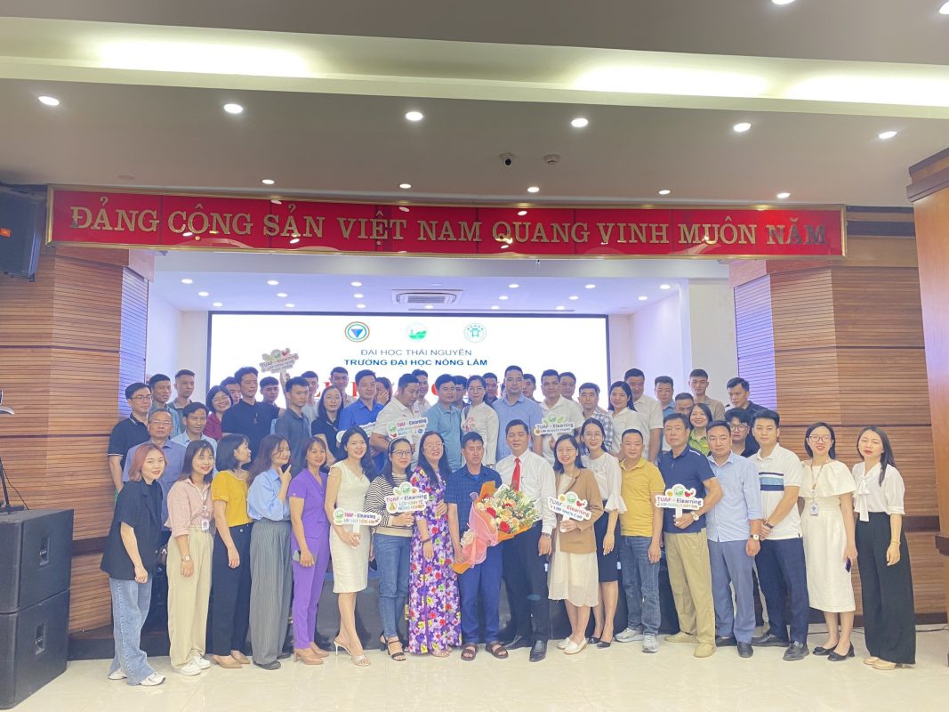 Lễ khai giảng chương trình đào tạo cử nhân trực tuyến - Trường Đại Học Nông Lâm Thái Nguyên