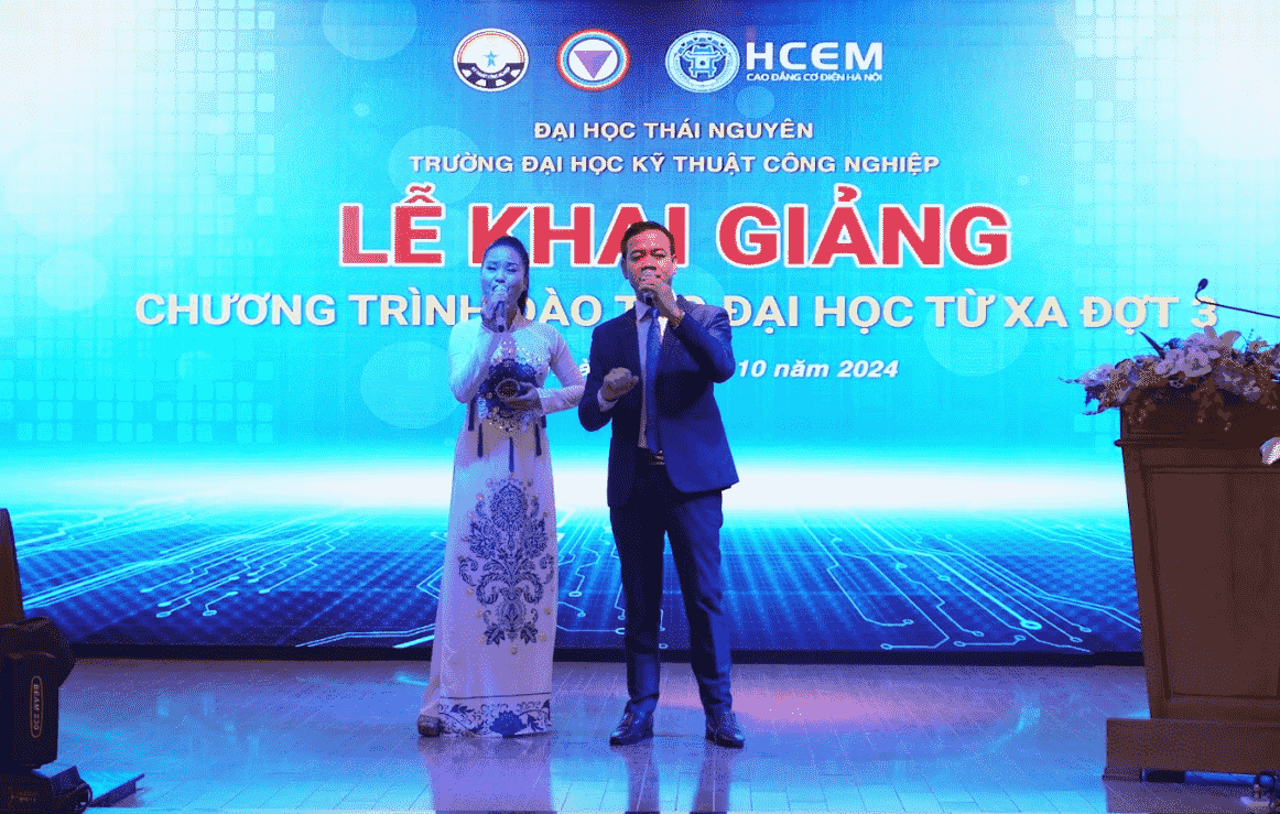 Văn nghệ lễ khai giảng