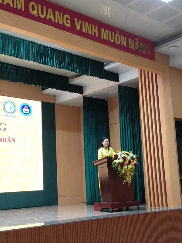 Đại diện công ty AUM phát biểu