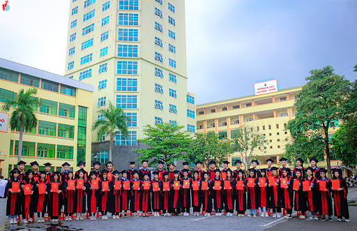 Trường đại học lao động và xã hội