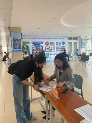 Không khí trước buổi lễ 